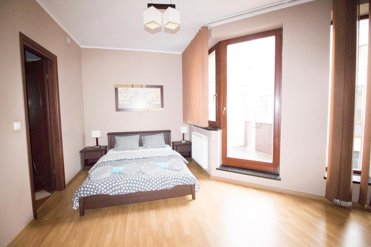 Happy Apartments - Just In Center Wroclaw Bagian luar foto