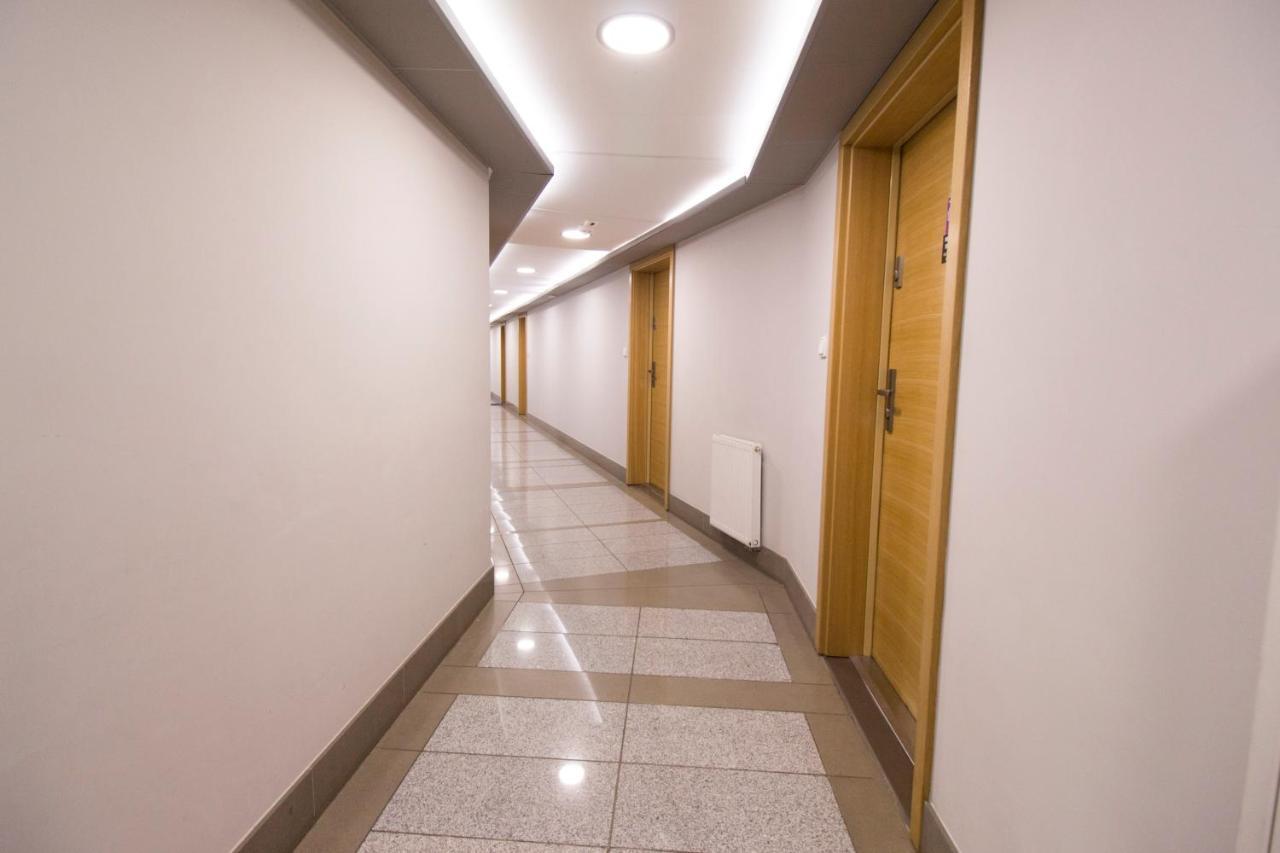 Happy Apartments - Just In Center Wroclaw Bagian luar foto