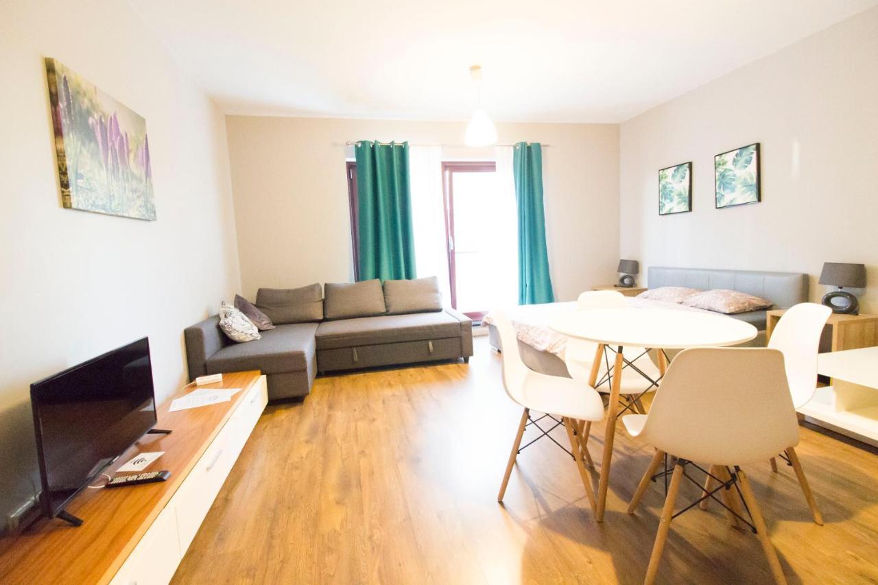 Happy Apartments - Just In Center Wroclaw Bagian luar foto