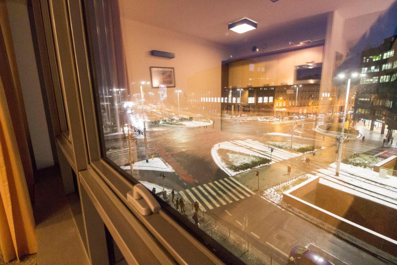 Happy Apartments - Just In Center Wroclaw Bagian luar foto